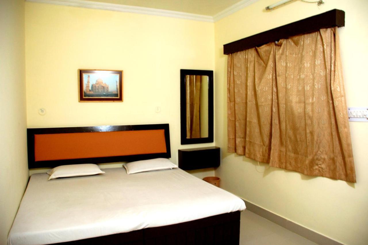 Hotel Kamal Nearest To Taj Mahal Agra  Buitenkant foto