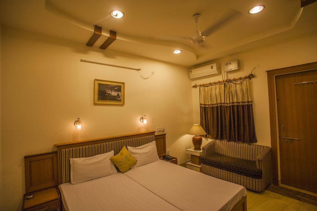Hotel Kamal Nearest To Taj Mahal Agra  Buitenkant foto