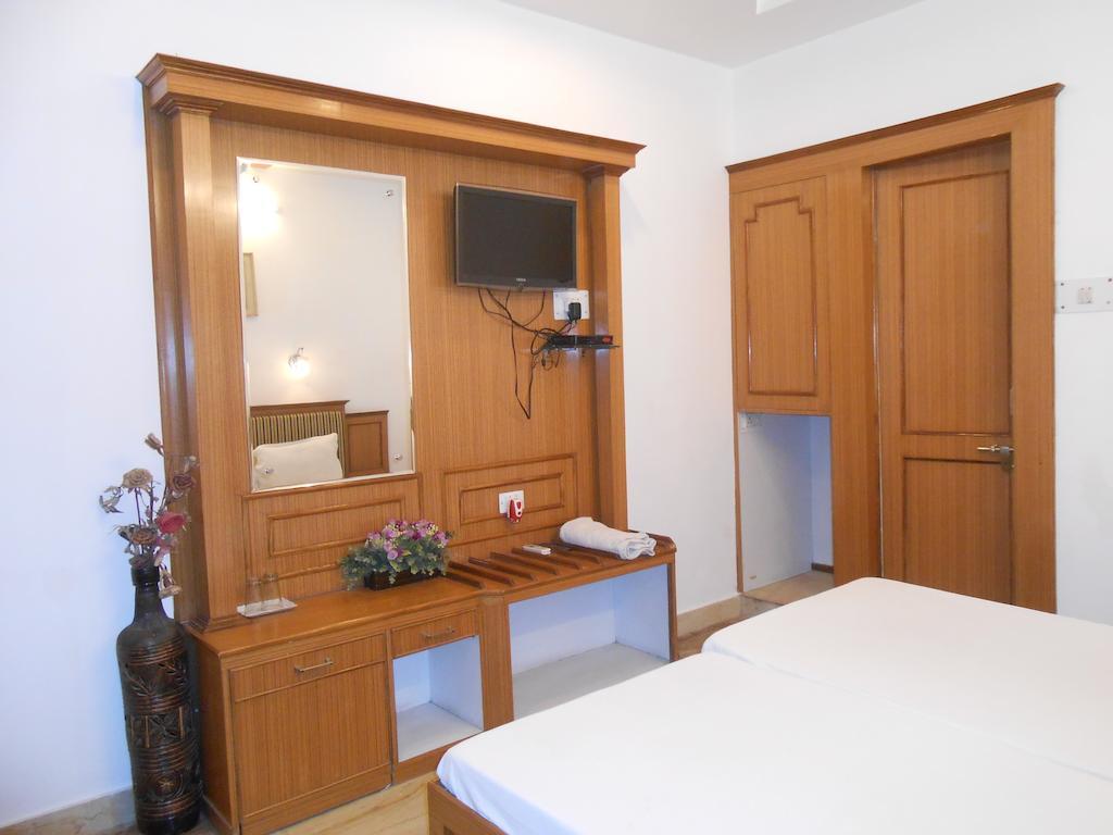 Hotel Kamal Nearest To Taj Mahal Agra  Buitenkant foto
