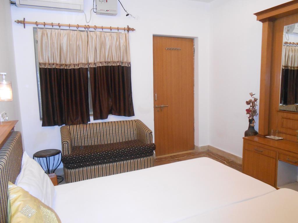Hotel Kamal Nearest To Taj Mahal Agra  Buitenkant foto