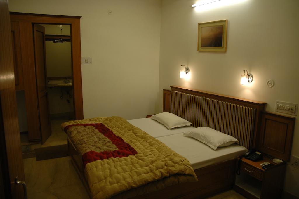 Hotel Kamal Nearest To Taj Mahal Agra  Kamer foto